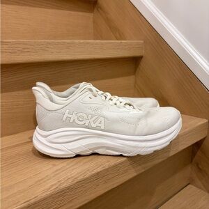 Hoka Clifton 10 Women’s Size 8
